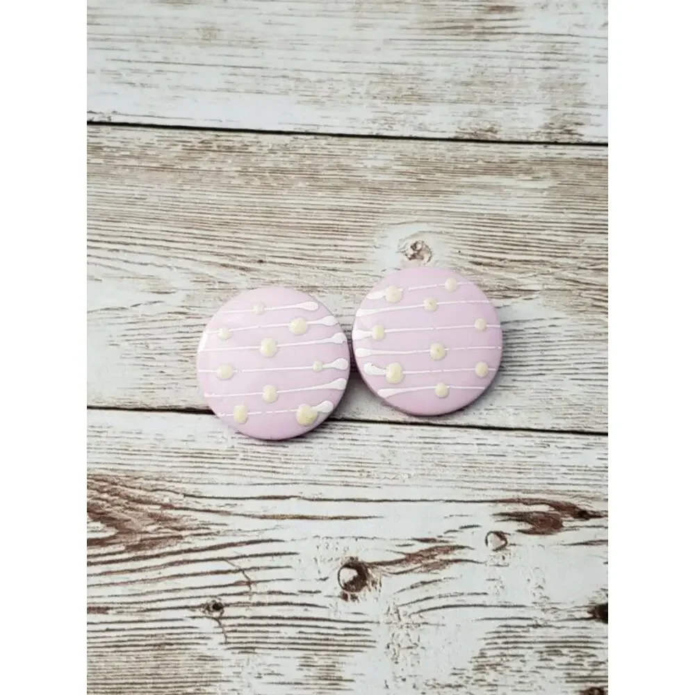 Vintage Clip On Earrings Light Purple & Cream Circle 1
